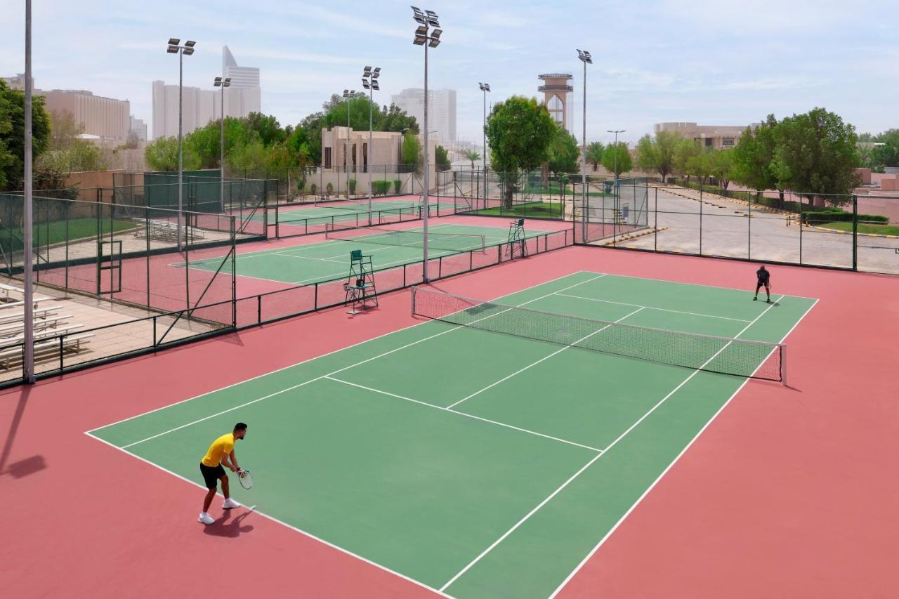 Intercontinental Riyadh By Ihg Eksteriør bilde Tennis courts at the Arizona State University Tennis and Swim Center